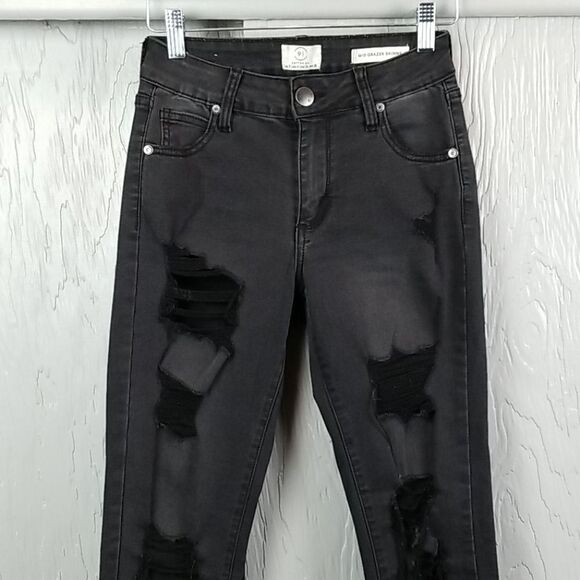 🖤 5/$20 🖤 COTTON ON..Mid Grazer Skinny, distressed - Picture 1 of 12